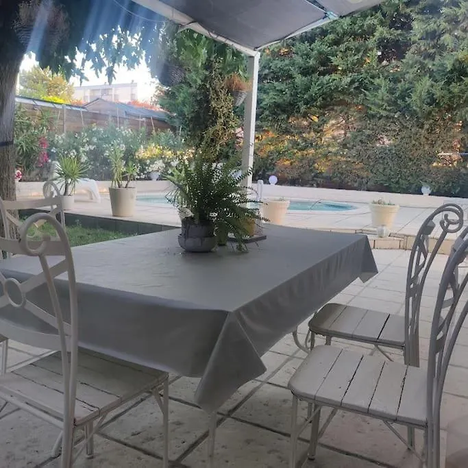 Villa Nathalain Gignac-la-Nerthe Holiday home